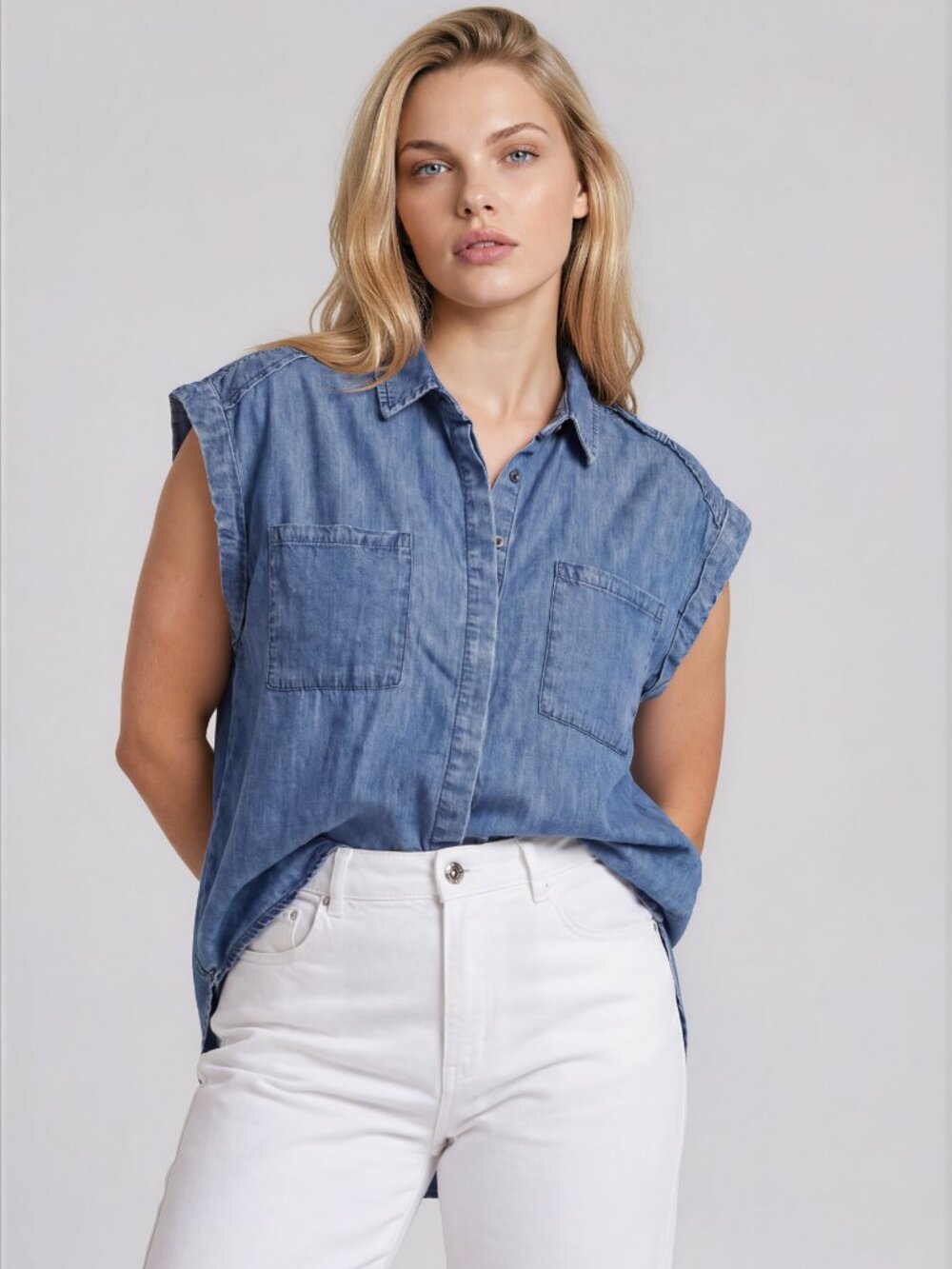 Sugarlips Acid Wash Chambray Button Down Top Curve - Washed Blue